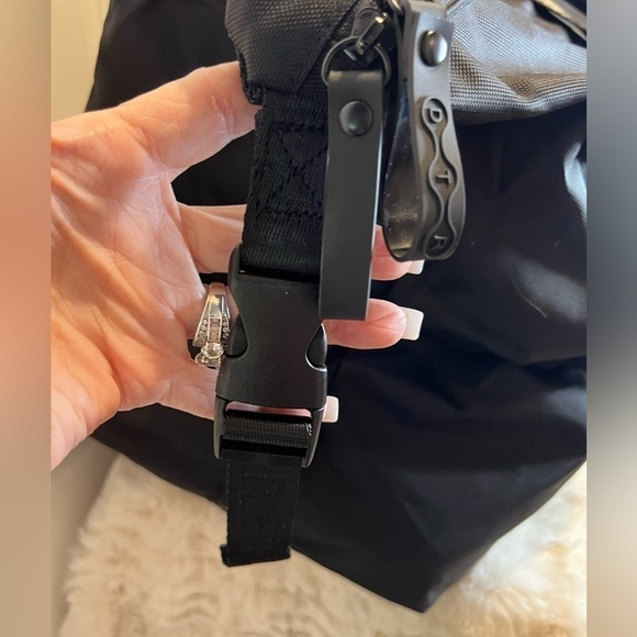 DARE TO ROAM SCOUT ORGANIZER VULCAN BAG - Picture 10 of 13